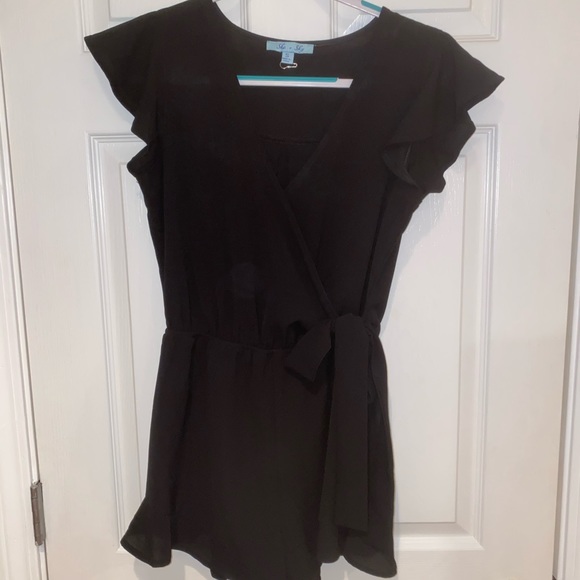 Romper - Picture 1 of 3